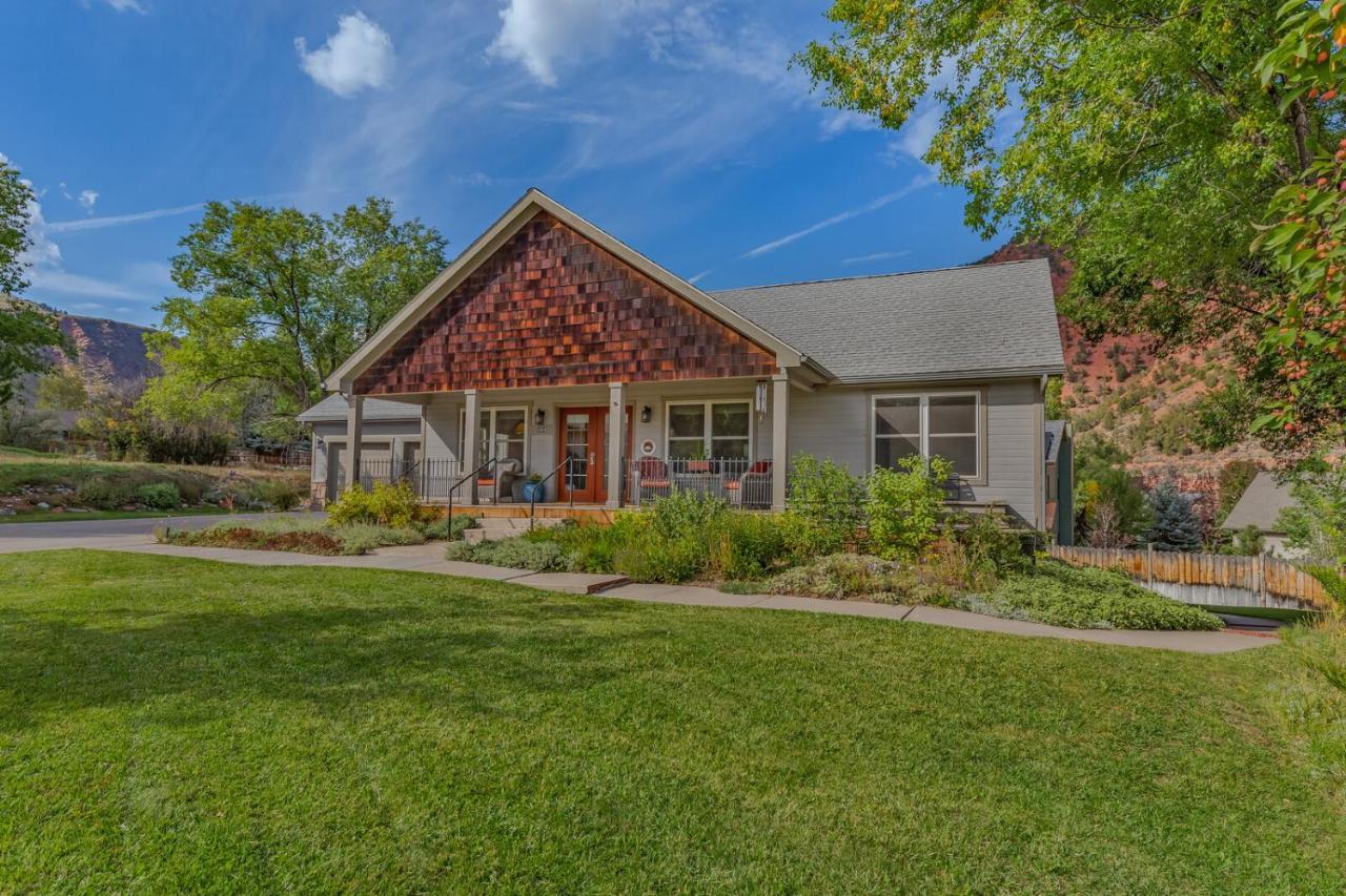 Cozy Home With Sauna In Glenwood Springs Exterior photo